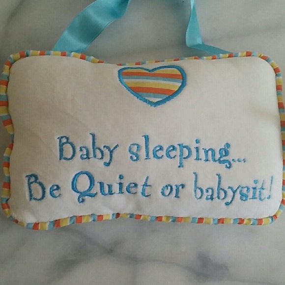 Baby Sleeping Pillow Door Hanger - Picture 3 of 5
